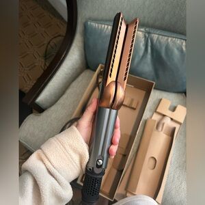 Dyson Airstrait - BRAND NEW